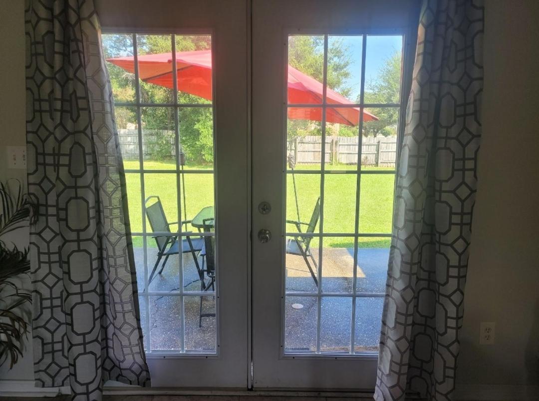 Bedroom Four Minutes From Beach ペンサコーラ エクステリア 写真