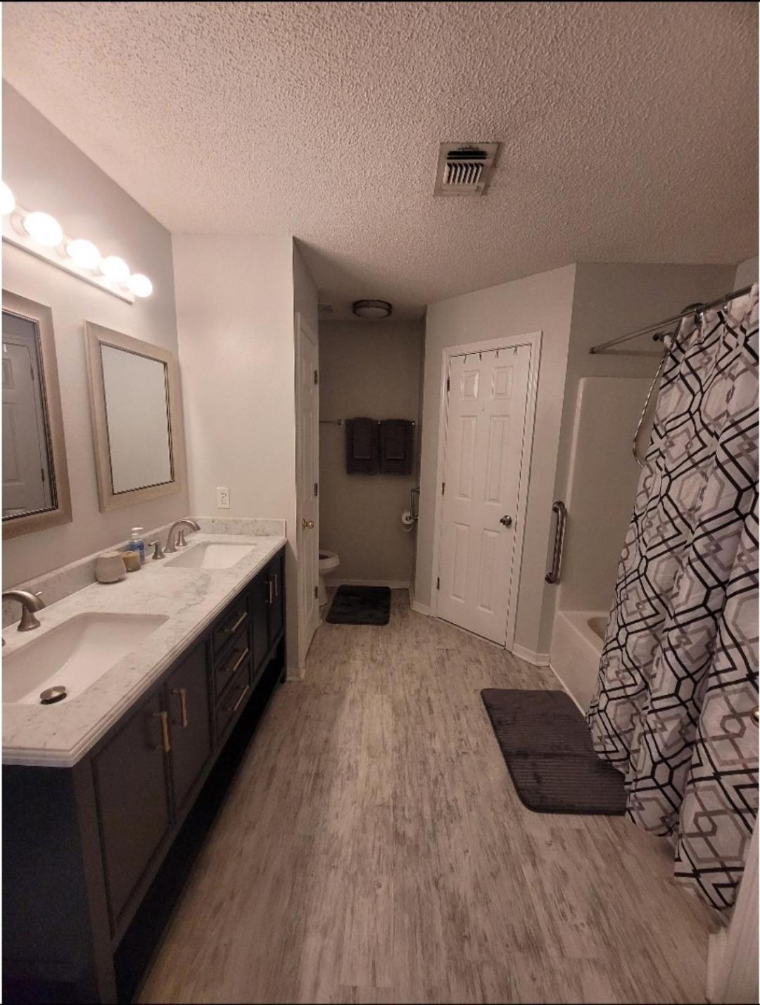Bedroom Four Minutes From Beach ペンサコーラ エクステリア 写真